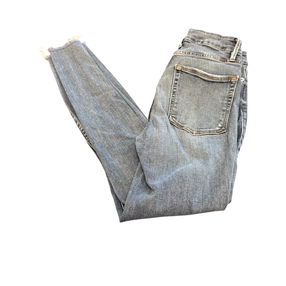 Good American size 2/26 medium wash skinny fit Blue Jeans distressed